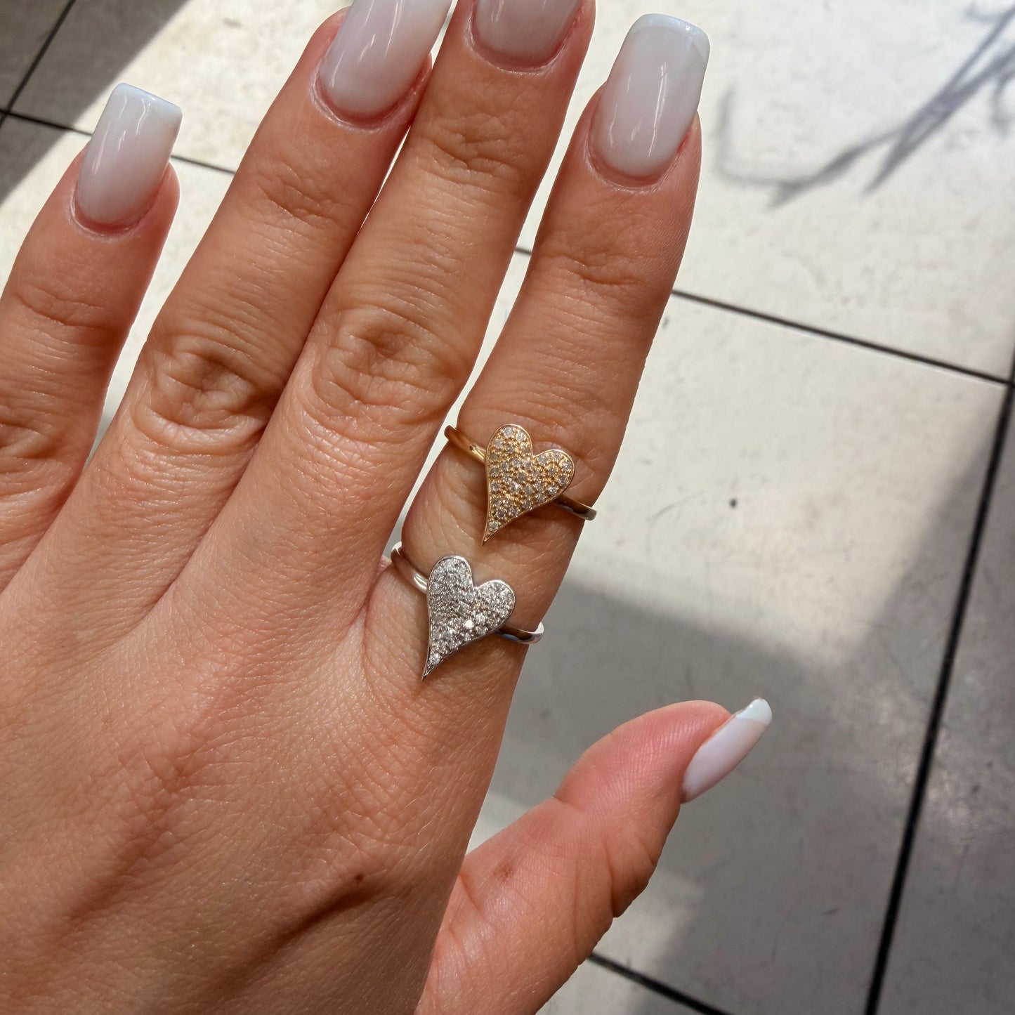 14K Yellow Gold Heart Single Pave Diamond Ring size 6