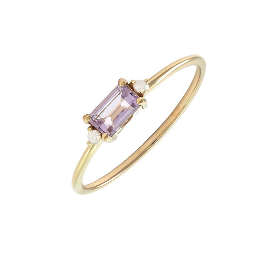 14K Yellow gold Diamond and Light Pretty Amethyst Ring Size 6.5