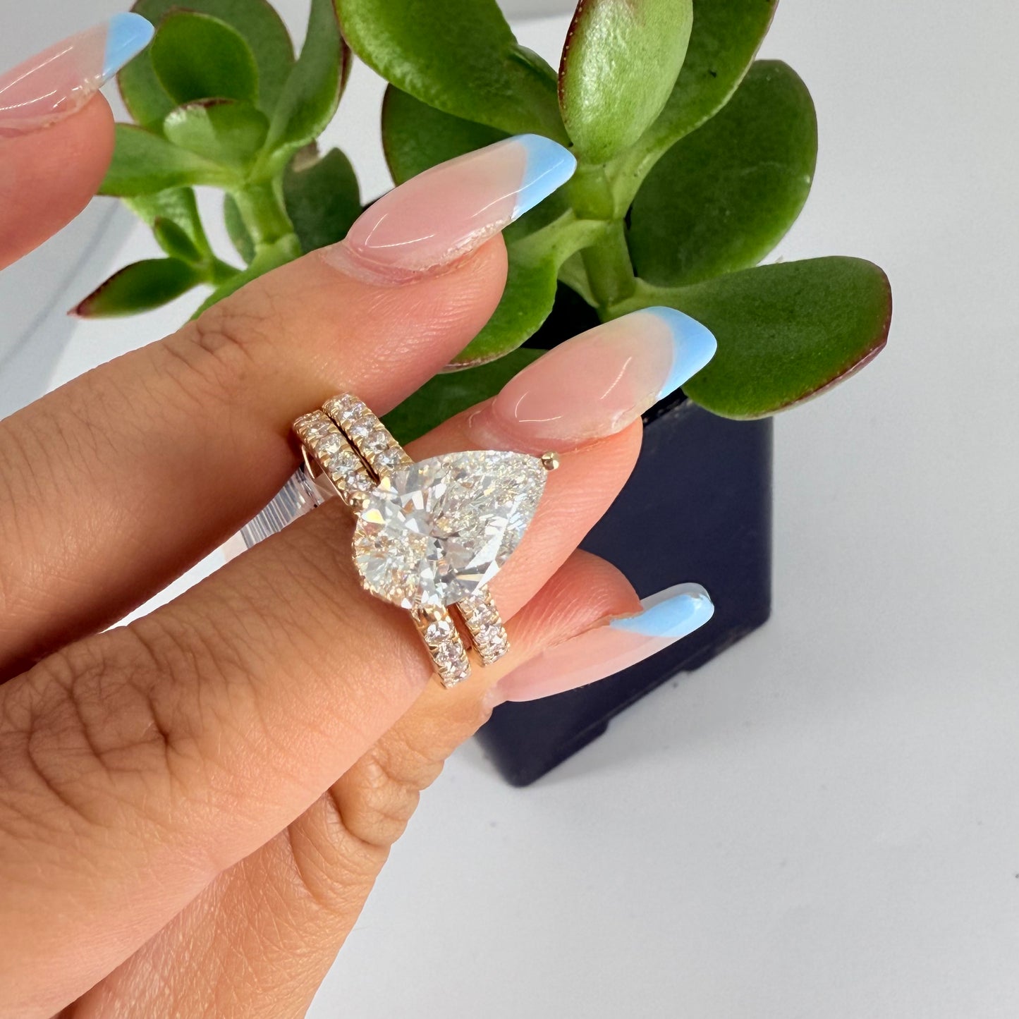 14K Pear Cut Yellow Gold 3.86CT Lab Grown Diamond Ring With Halo IGI certified Diamond Engagement Ring Set